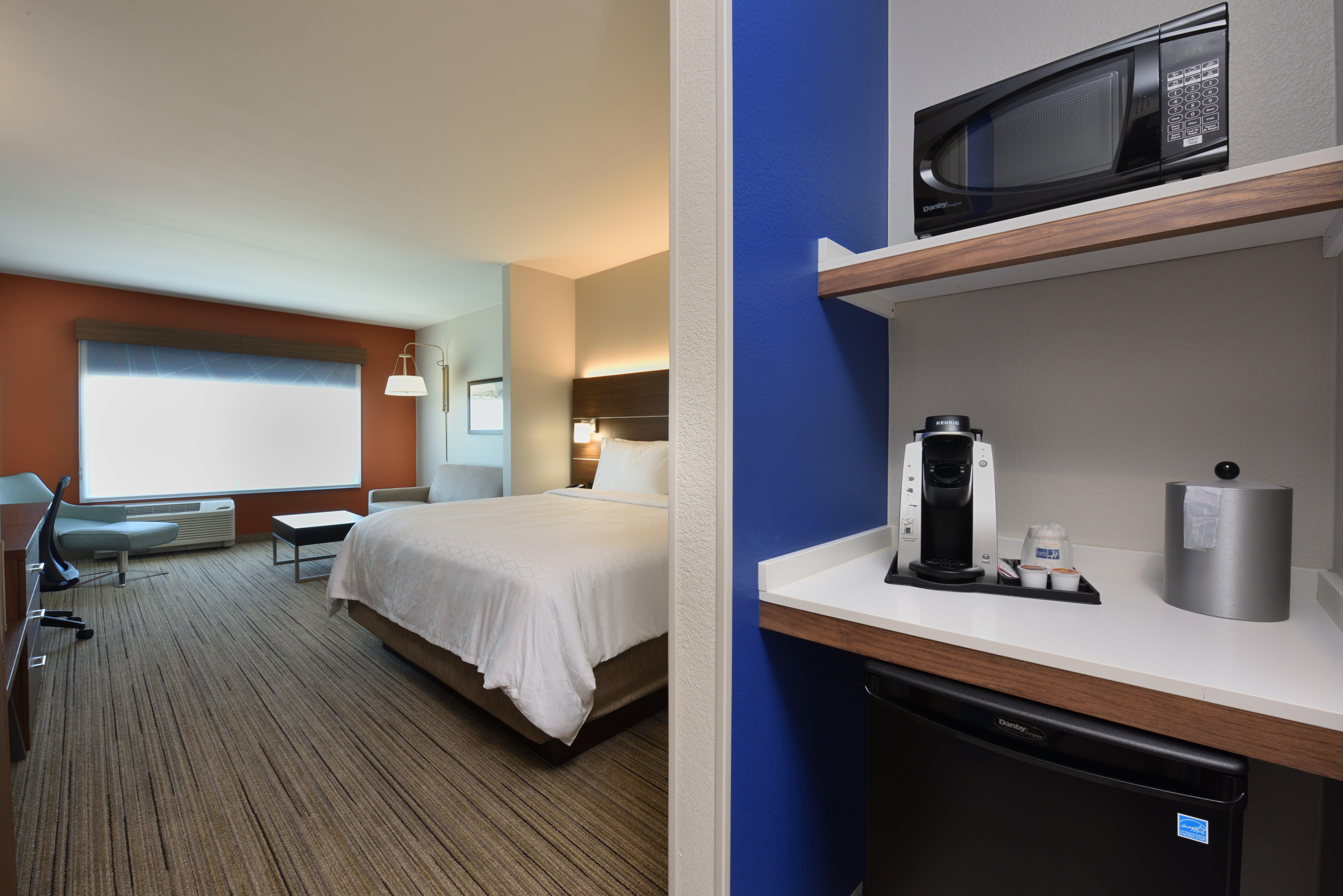 Express & - Woodlands Area By Ihg 3*