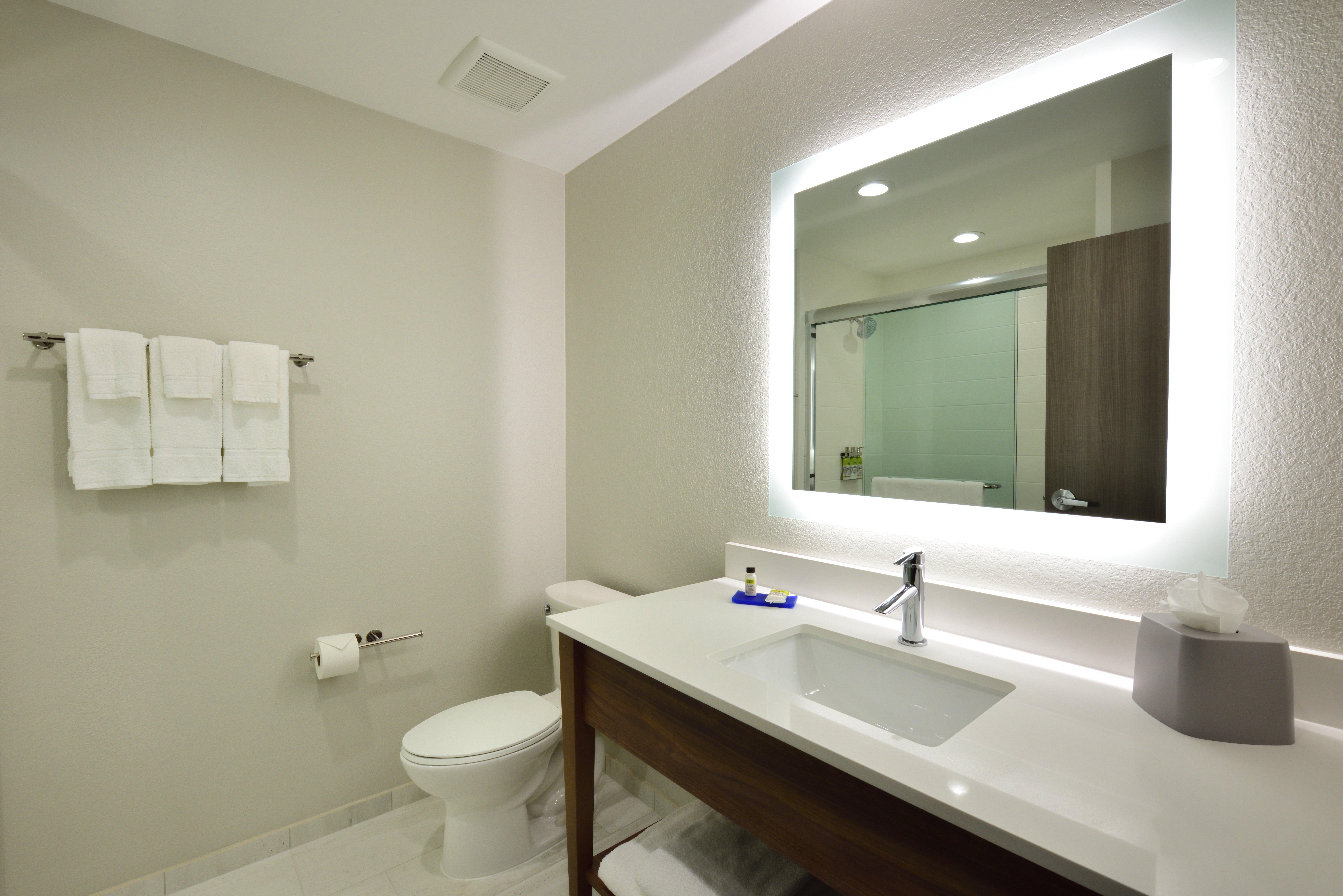 Express & - Woodlands Area By Ihg Spring